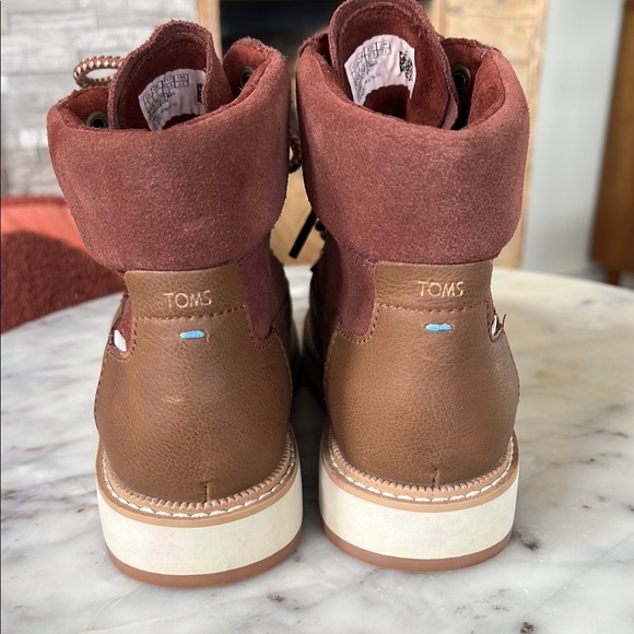 Tom’s Brown Lace-Up Boots - Picture 4 of 6